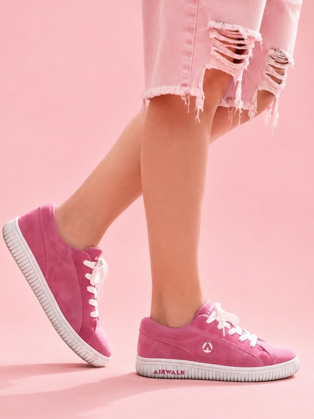 Airwalk women’s vintage  suede pink low-top skate sneakers Y2K 1990s Size 8.5